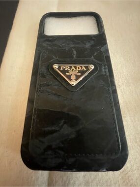 Prada Black Crush Velvet Phone skin with 2 cardholder for iPhone 17pro max